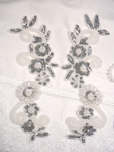 0183 Silver Sequins White Beads Mirror Pair Sequin Appliques