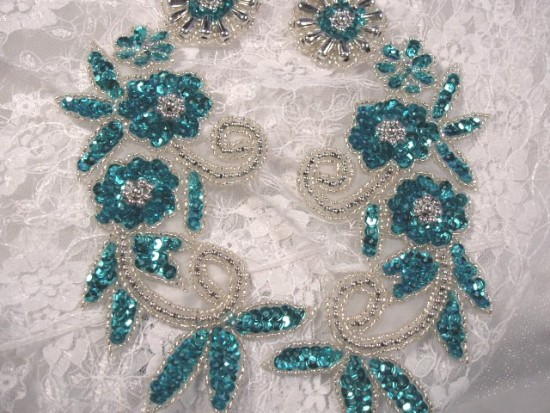 0183 Turquoise & Silver Mirror Pair Sequin Beaded Appliques