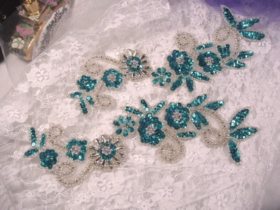 0183 Turquoise & Silver Mirror Pair Sequin Beaded Appliques