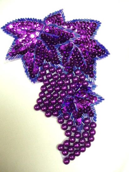 0021A  Grape Cluster Beaded Sequin  Applique 7"