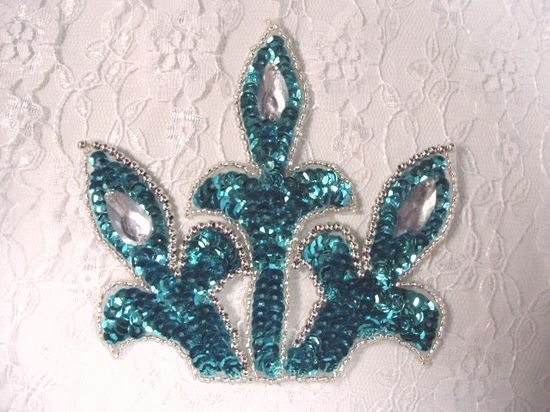 0221 Turquoise Fleur De Leis Jewel Beaded Sequin Applique 4.5"