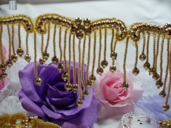 0229  Elegant Gold Beaded Victorian Trim
