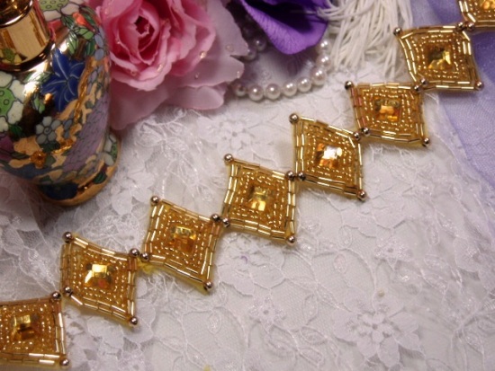 0238 Gold Diamond Jewel Beaded Trim