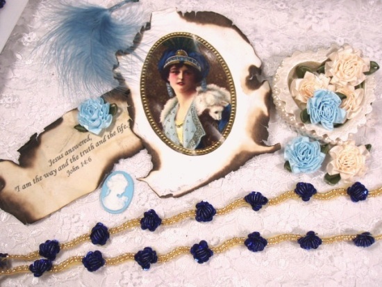 0240  Blue Gold Flower Sequin Beaded Trim