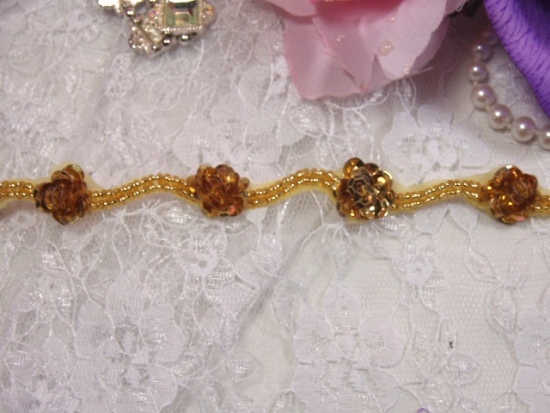 0240 Gold Flower Sequin Beaded Trim