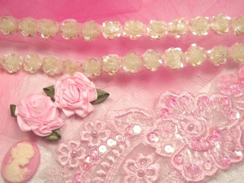 0248  Ivory Crystal AB Sequin Floral Trim 1/2"