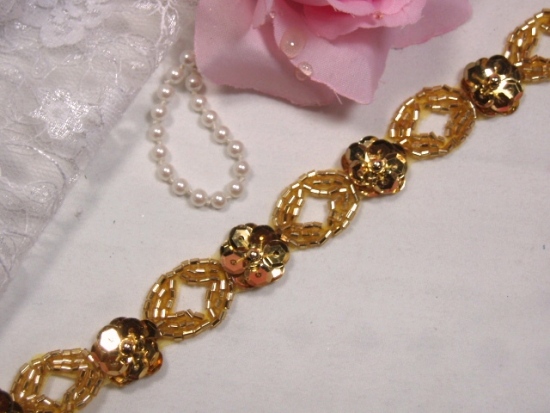 0258  Gold Floral Sequin Beaded Trim