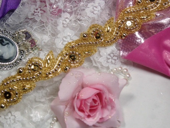 0266  Gold Designer Sequin Beaded Trim 1.25"