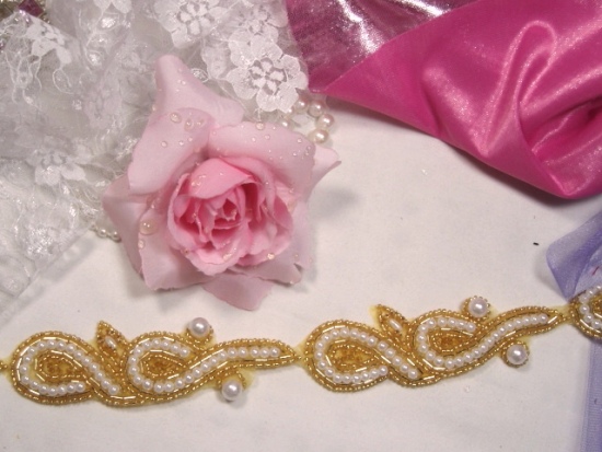 0267  Gold  and Pearl Designer Sequin Beaded Trim 1.25"