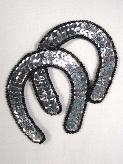 0331  Silver  Black Western Horseshoe Sequin Beaded Applique 3.5"