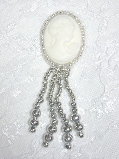 0340  Silver / Ivory Victorian Cameo Dangle  Beaded Applique 3.25"