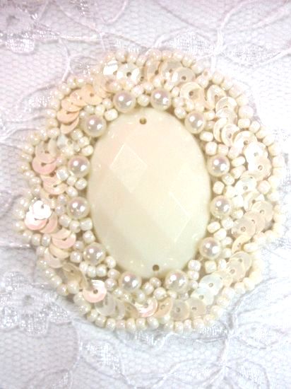 0346 Ivory Jewel Sequin Beaded Applique 2"