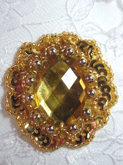 0346  Gold Jewel Sequin Beaded Applique 2"