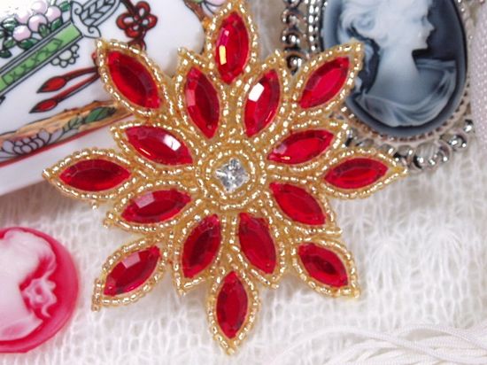 0348  Red / Gold Snowflake Jewel Beaded Applique 3"