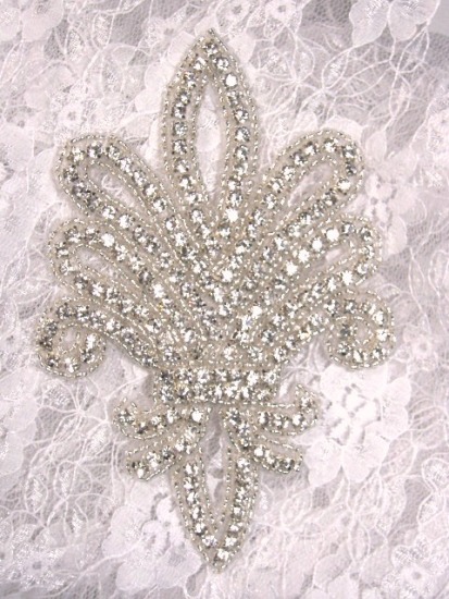 0359  Genuine Rhinestone Beaded Applique 5.25"
