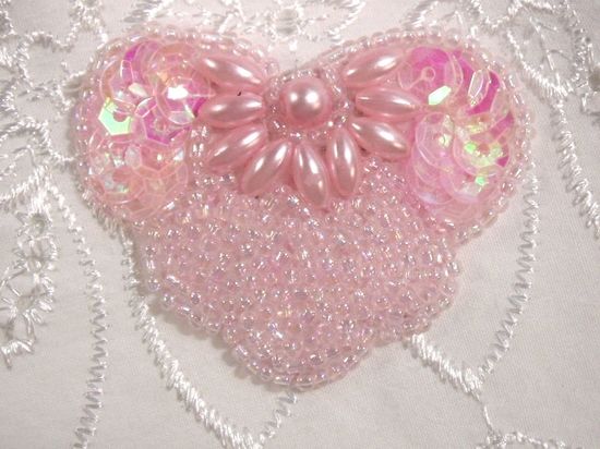 0368 Pink Crystal Heart Sequin Beaded Applique 2"