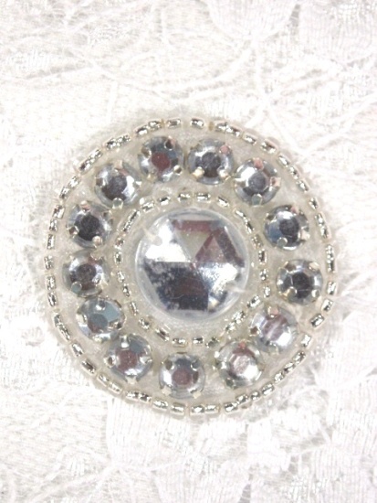 A0379  Clear Rhinestone Round Beaded Applique 1.25"
