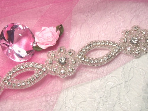 0429  Crystal Clear Glass Rhinestone Silver Beaded Floral Trim