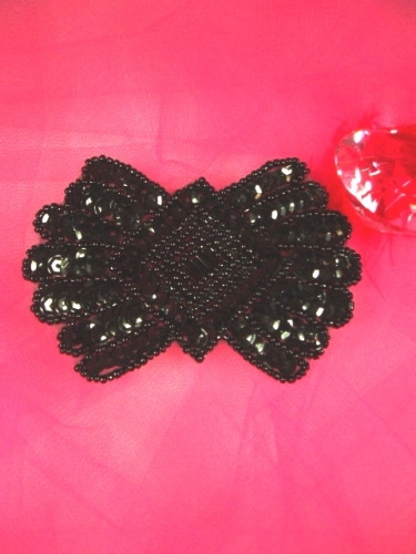 0431  Black Beaded Sequin Applique 3.5"