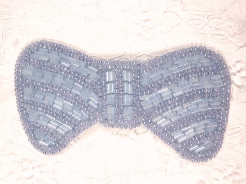 0435  Lt. Blue Bow Beaded Applique 4"