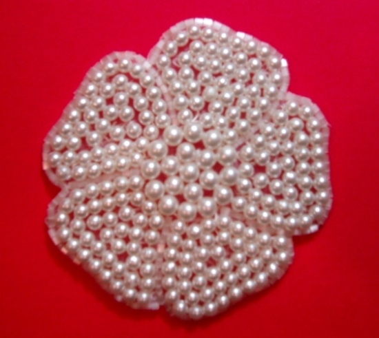K9299  Pearl Beaded Applique 3"
