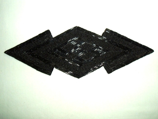Black Arrow 9.25" Beaded Applique  K8396