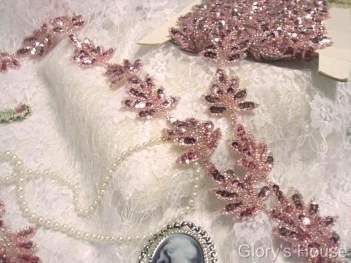 T8633 Mauve  Leaf  Vine Sequin Beaded Trim