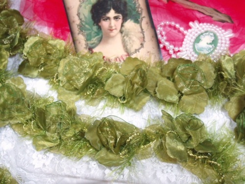 E5665 Sage Green Rose Floral Stretchy Sewing Trim
