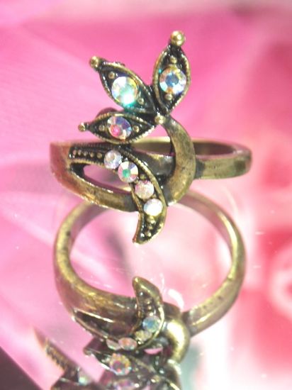 622  Crystal AB Antique Gold Vintage Rhinestone Ring sz. 8