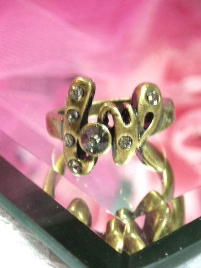 630 Clear Antique Gold Vintage Rhinestone Ring sz. 7.75