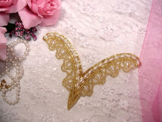 K8114  Gold Pearl Collar Sequin Beaded Applique  5.75"