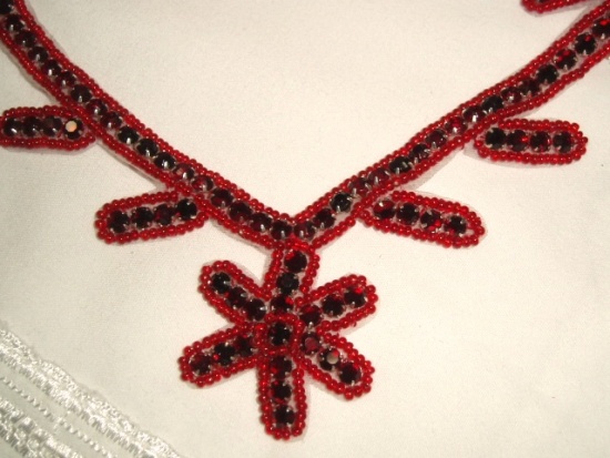 K8117  Red Collar Rhinestone Beaded Applique 8.5"
