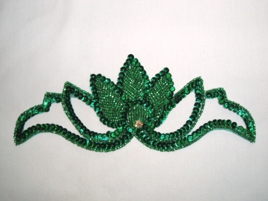 K8143  Kelly Green Rhinestone  Beaded Sequin Applique 7.25"