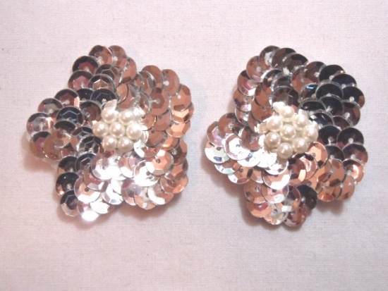 K8261  Set of (2) Silver Flower Pair Sequin Beaded Appliques 1.75"