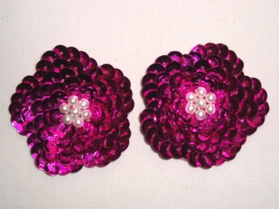 K8261 Set of  (2)  Fuchsia Flower Pair Sequin Beaded Appliques 1.75"