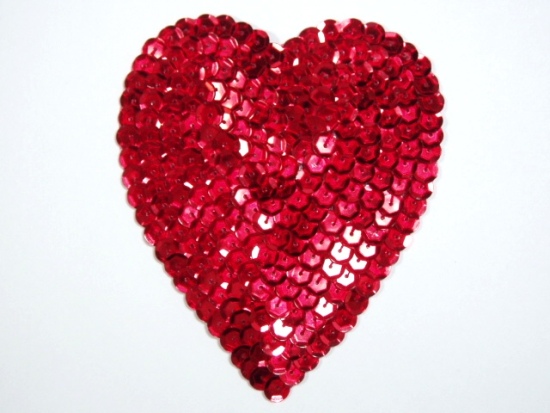 K8395   Red Heart  Sequin Applique 3.5"