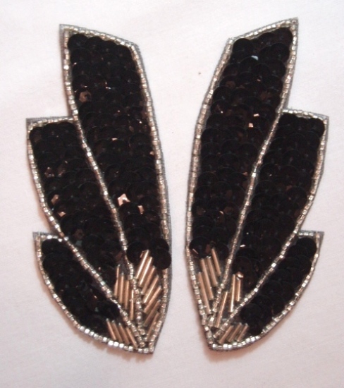 K8403  Black Wing Mirror Pair Sequin Beaded Appliques 4"
