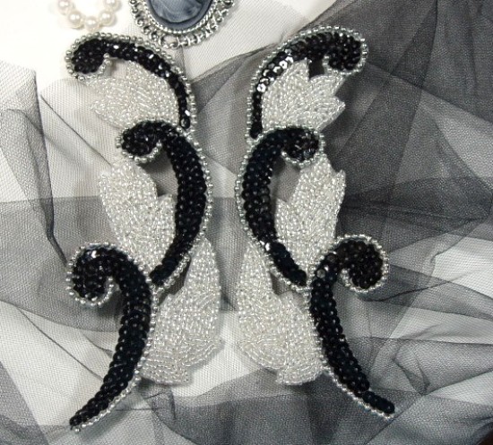 0070 Black Silver Mirror Pair Sequin Beaded Appliques 7"
