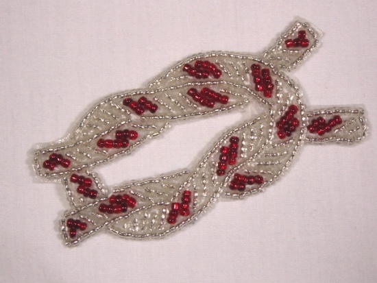 K8625  Red & Silver Knot Beaded  Applique 3"