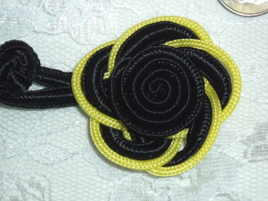 0250  Black & Yellow Frog Button Closure 3.75"