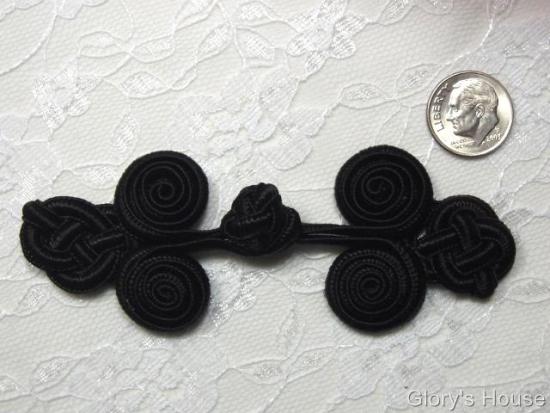 0251  Black Triple Swirl Frog Button Closure 4"