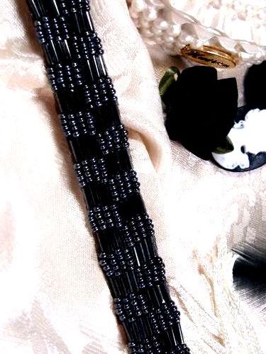 T8869  Black Beaded Trim .75"