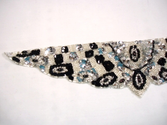 K8920   Silver Sequin Beaded Appliques 13.75"