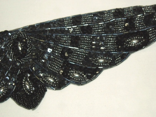K8920   Gunmetal Sequin Beaded Appliques 13.75"