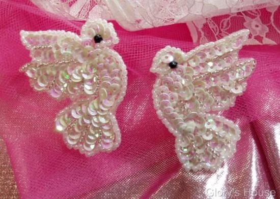 0100 Ivory AB Dove Mirror Pair 2"  Sequin Beaded Appliques
