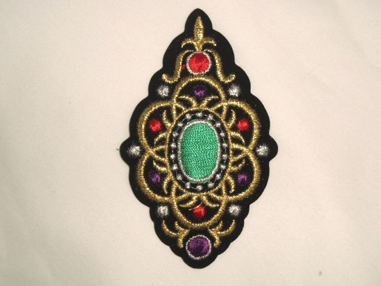 F20  Designer Embroidered Applique 4"