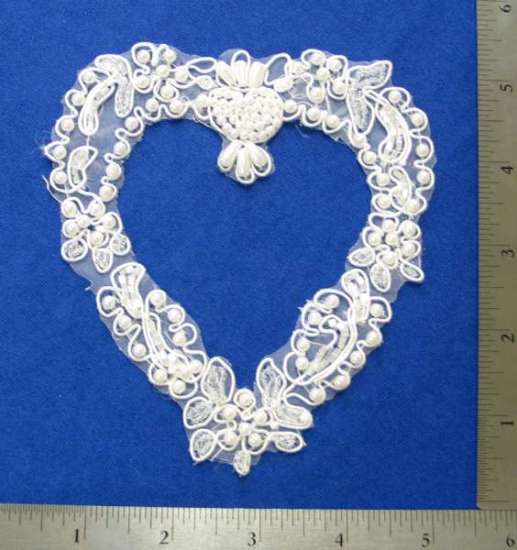 E6470  White Pearl Bridal Heart Beaded Applique 5.25"