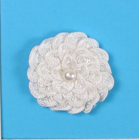 E5560 White Pearl Crochet Ribbon Floral Applique 1.5"