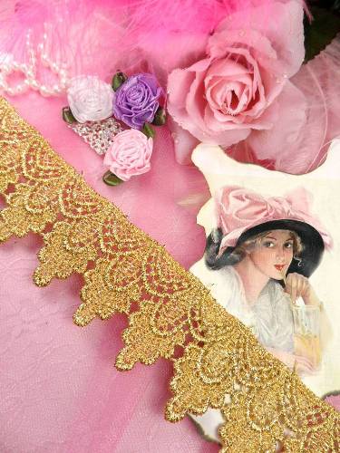 C159 Gold Metallic Shimmering Shells Victorian Venice Lace Trim  2"