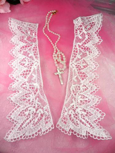 C56 White Venice Victorian Lace Mirror Pair Collar Appliques 10"